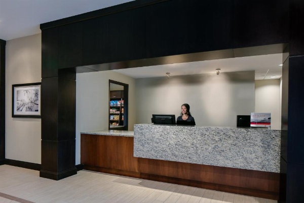 Staybridge Suites Des Moines Downtown image 10