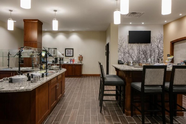 Staybridge Suites Des Moines Downtown image 19